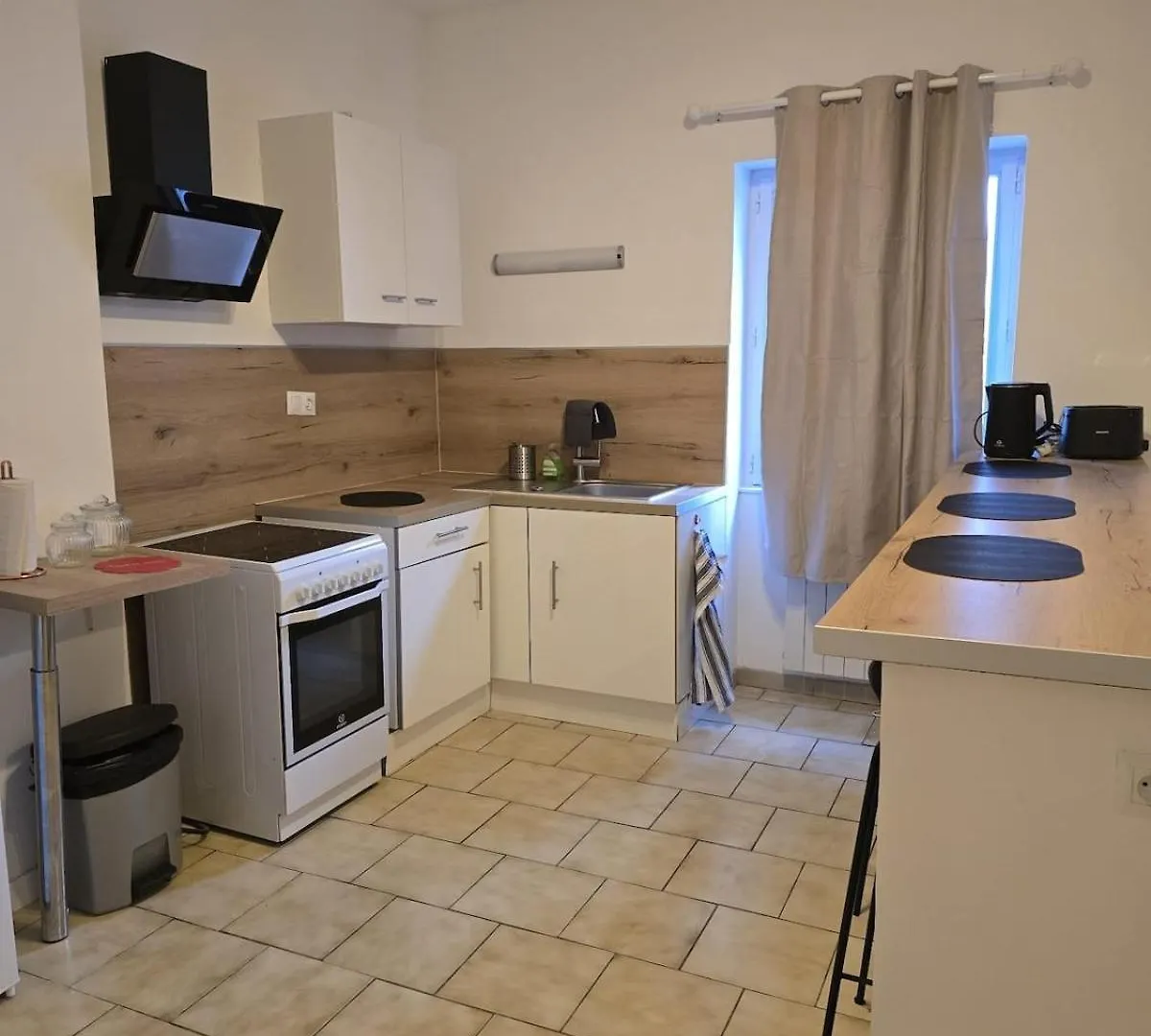 Spacious Light Apartment Montelimar