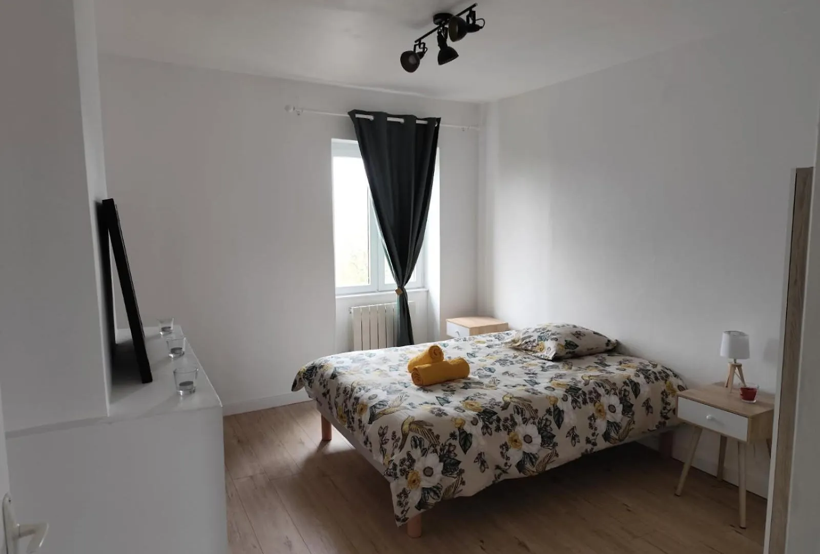 Spacious Light Apartment Montelimar